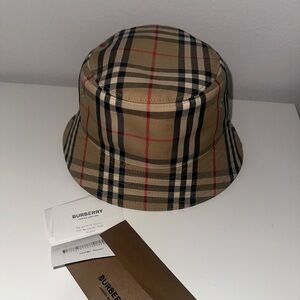 Burberry Classic Check Bucket Hat